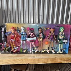 Monster High Ghoul Spirit Sporty Deluxe Fashion Doll Playset - 6 Pack